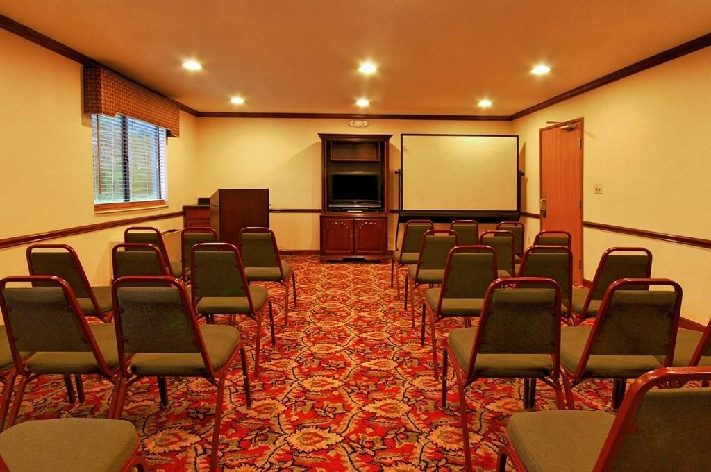 Hotel Super 8 By Wyndham Clinton Zewnętrze zdjęcie