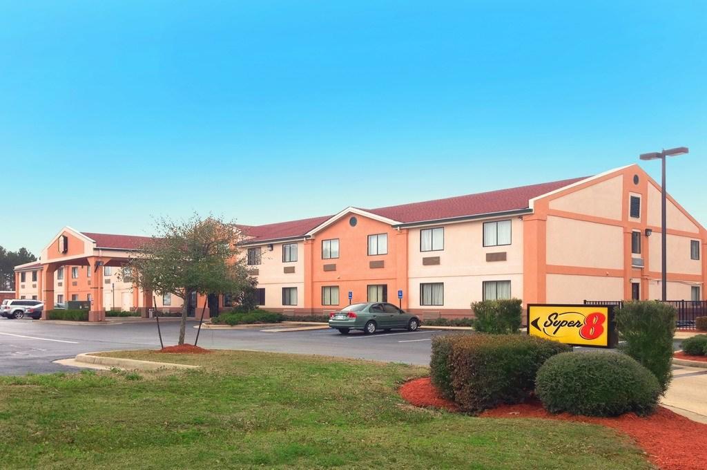 Hotel Super 8 By Wyndham Clinton Zewnętrze zdjęcie